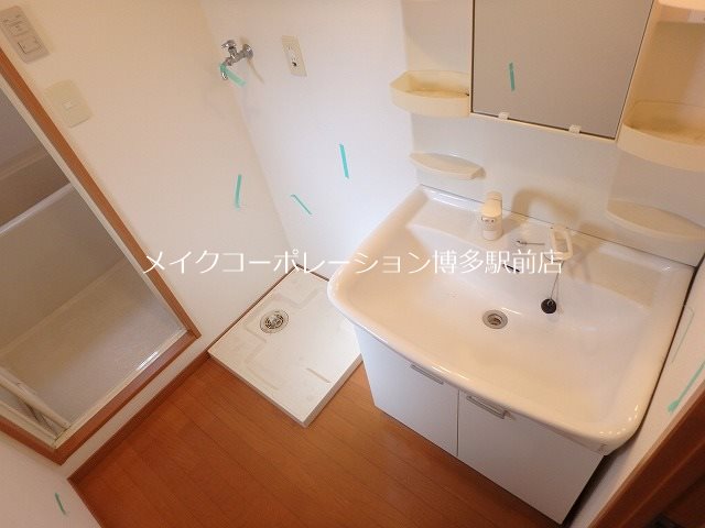 洗面設備　※参考写真