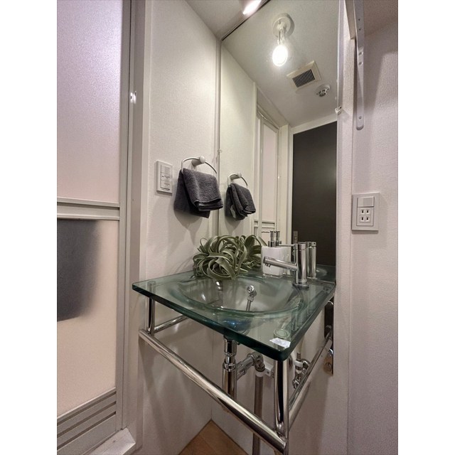 洗面設備　コンパクトで使いやすい洗面所