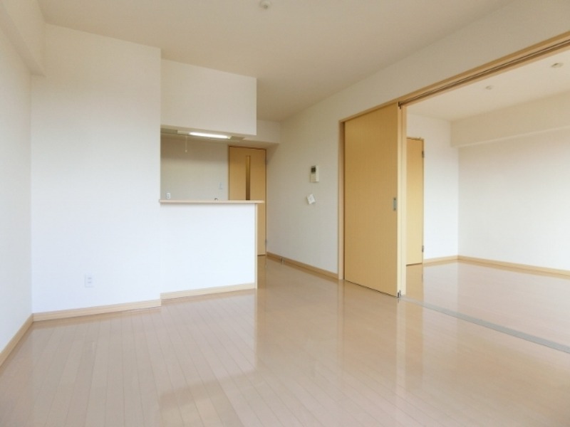 居室・リビング　図面と現状に相違がある場合には現状を優先