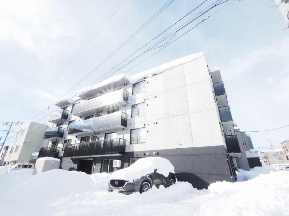 建物外観　☆南郷13丁目駅徒歩6分☆