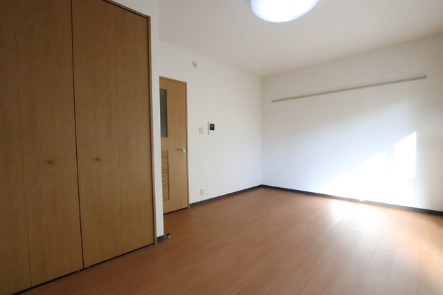 居室・リビング　♪７．５帖の洋室