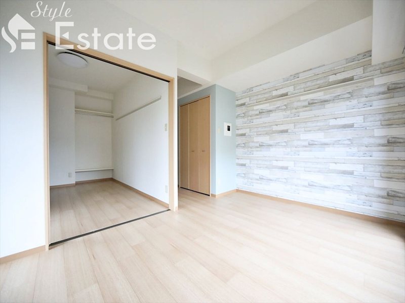 居室・リビング　LDK10.4帖　洋室5.8帖