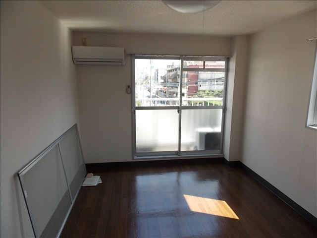 居室・リビング　写真は３０５のものです