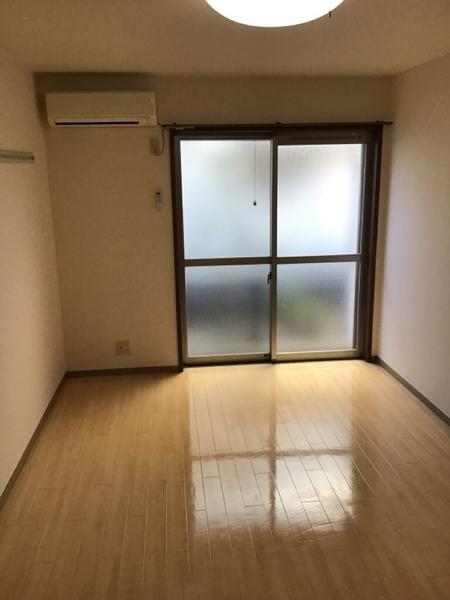 居室・リビング　日当たり良好♪