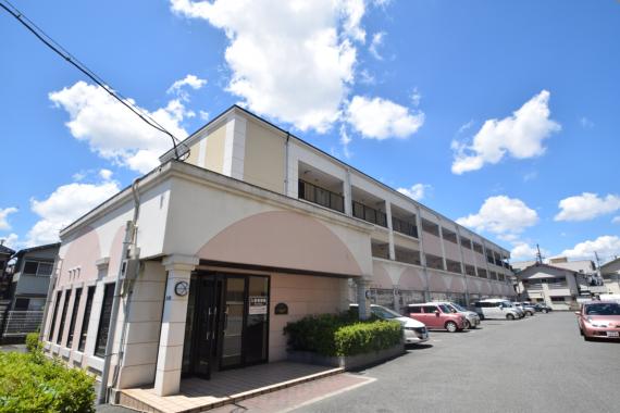 建物外観　閑静な住宅街にある建物です。