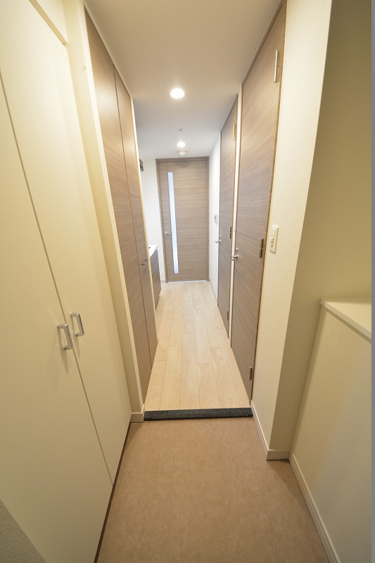 玄関　プレサンス谷町リーベ　玄関