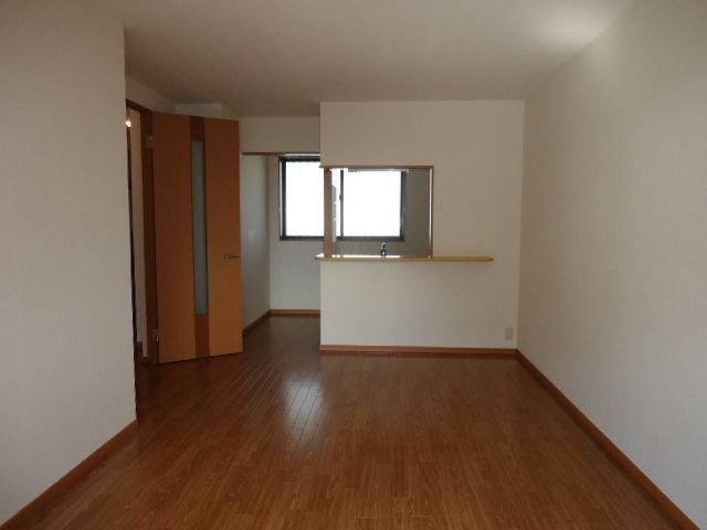 居室・リビング　☆設備・収納充実！カウンターキッチン☆☆