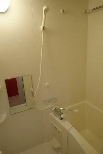 バス・シャワールーム　清潔な浴室！