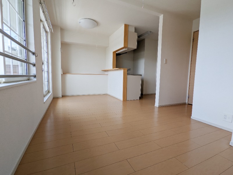 居室・リビング　図面と現状に相違がある場合には現状を優先