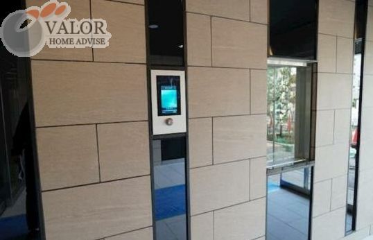 セキュリティ　エントランス