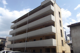 建物外観　イエローハイツ