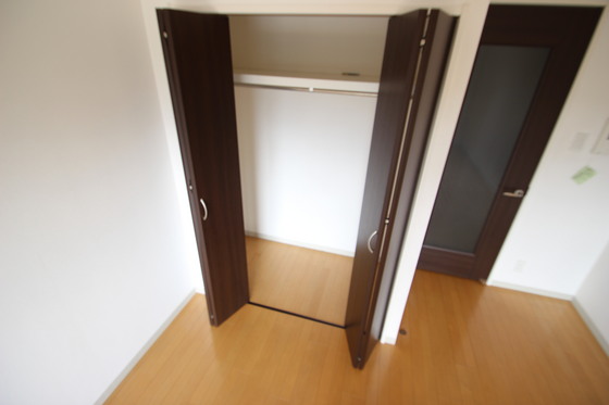 収納　※掲載写真は同マンション別部屋参考写真となります。