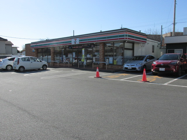 コンビニ　セブンイレブン宇都宮中戸祭店（コンビニ）まで700m