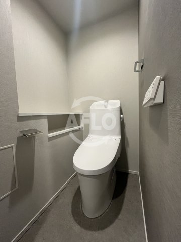 トイレ　トイレ