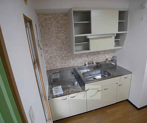 キッチン　二口コンロ置けちゃうお料理自慢のキッチンです。