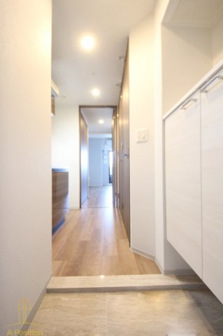 玄関　ファーストフィオーレ九条