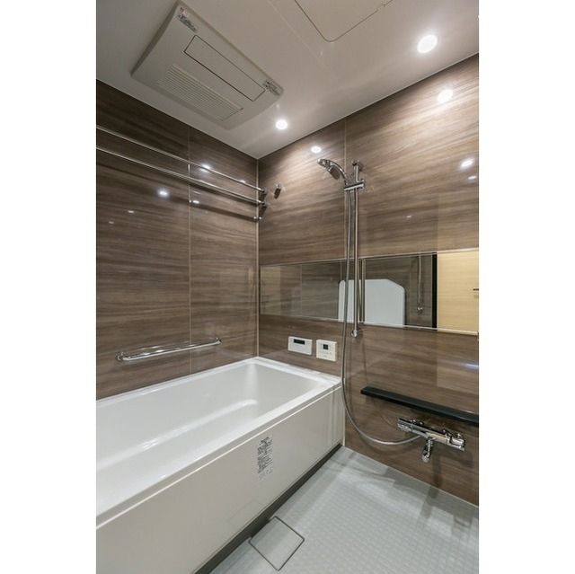 バス・シャワールーム　バス