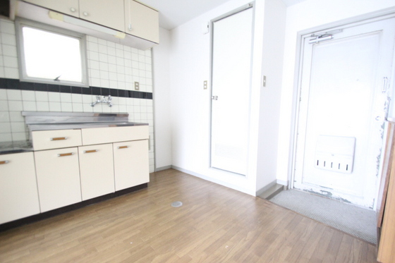 居室・リビング　※別号室の写真です