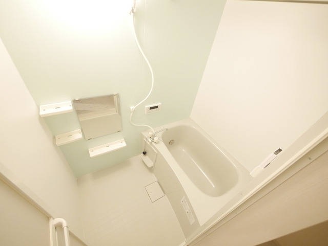 バス・シャワールーム　★バスルームも清潔感がございます★