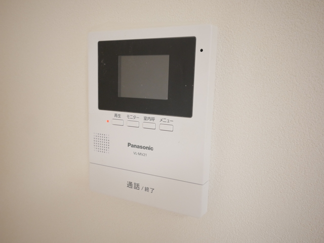 セキュリティ　★モニター付きのインターホンで防犯面も安心ですね★