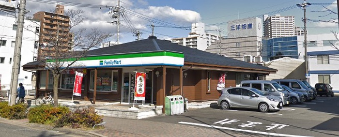 コンビニ　ファミリーマート（コンビニ）まで85m