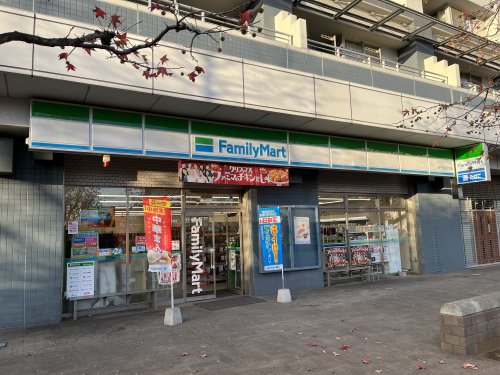 コンビニ　ファミリーマート 南千住四丁目店（コンビニ）まで321m