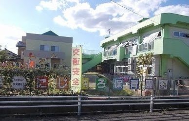幼稚園・保育園　にじいろ保育園（幼稚園・保育園）まで650m