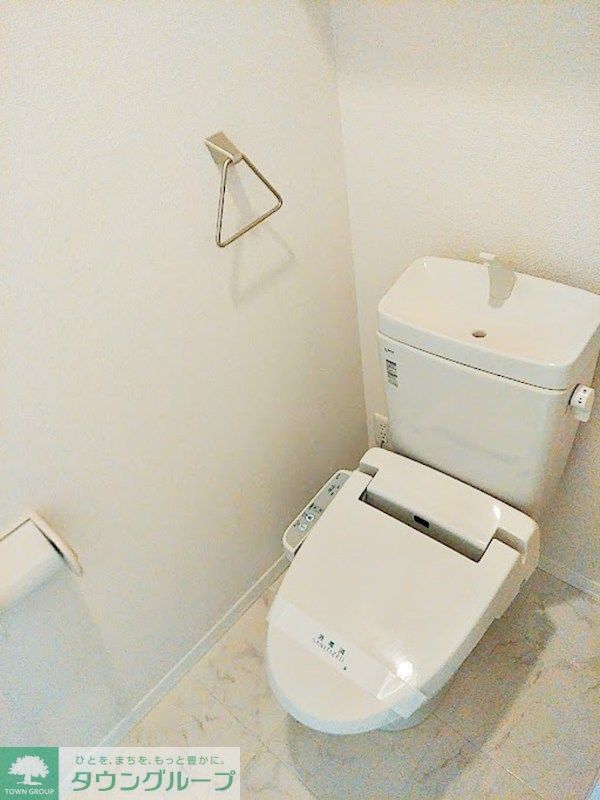 トイレ　※写真は他部屋使用しています