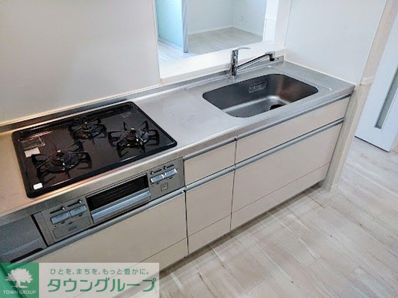 キッチン　※写真は他部屋使用しています