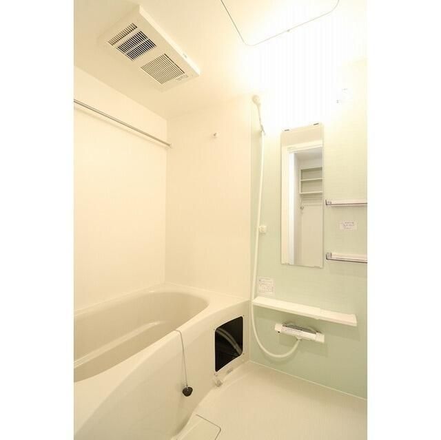 バス・シャワールーム　日々の疲れを癒すお風呂付です