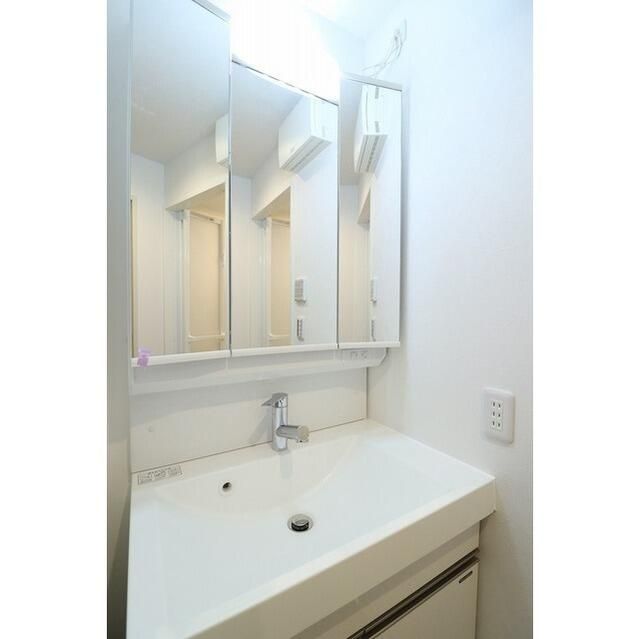 洗面設備　洗面所です