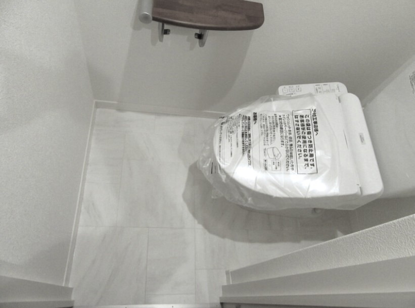 トイレ　トイレ