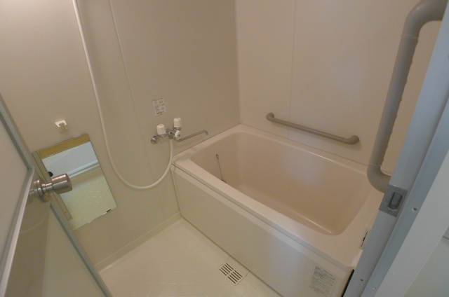 バス・シャワールーム　浴室