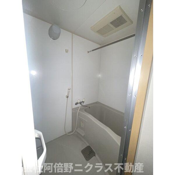 バス・シャワールーム　内装は別部屋の参考写真です。