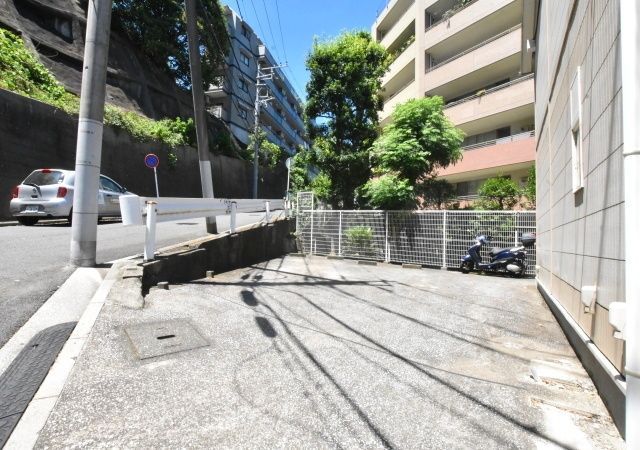 駐車場　★★敷地内駐車場あります★★