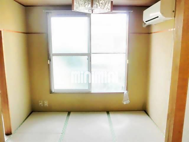 居室・リビング　くつろげる和室です