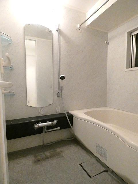 バス・シャワールーム　バス