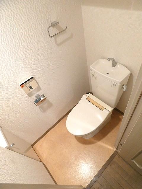 トイレ　トイレ