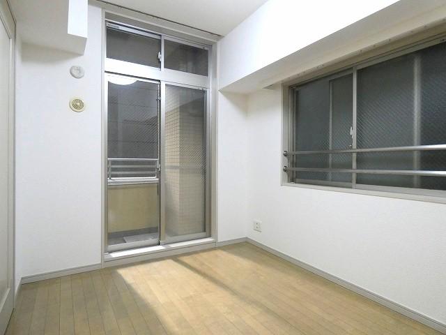 居室・リビング　内観1