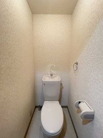 トイレ　クレセントＭＩＳＡＫＩ