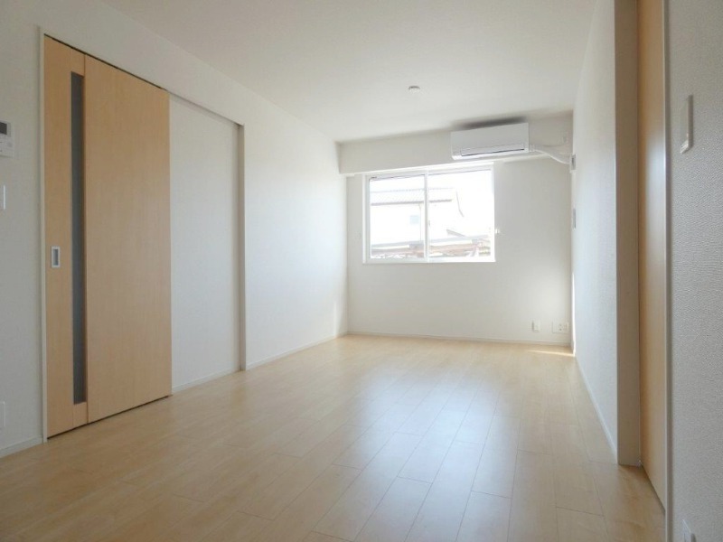 居室・リビング　図面と現状に相違がある場合には現状を優先