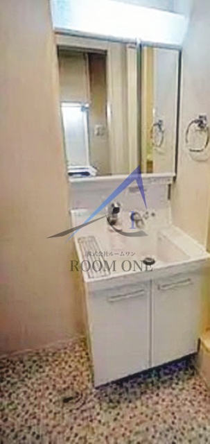 洗面設備　洗面台です。