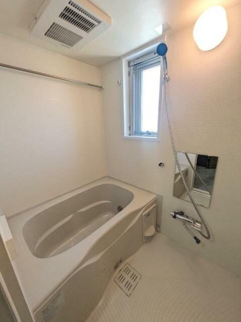 バス・シャワールーム　浴室乾燥機完備