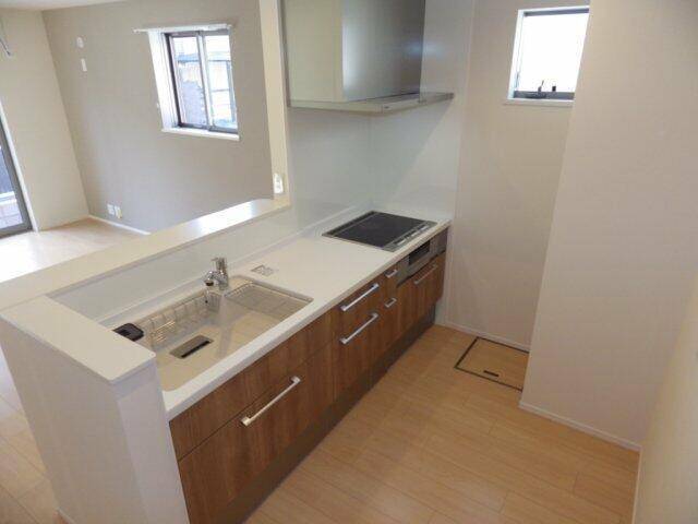 キッチン　人気のシステムキッチンです