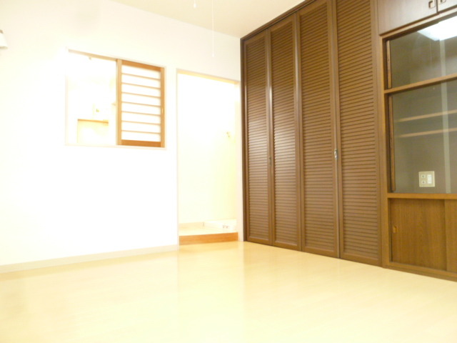 居室・リビング　★明るい室内です★