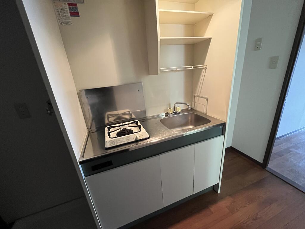 キッチン　※同建物の別のお部屋の写真です。