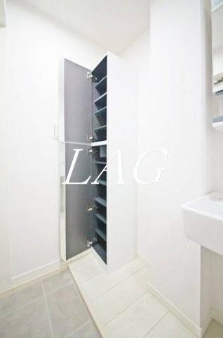 玄関　玄関です。