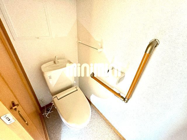 トイレ　明るいトイレです。