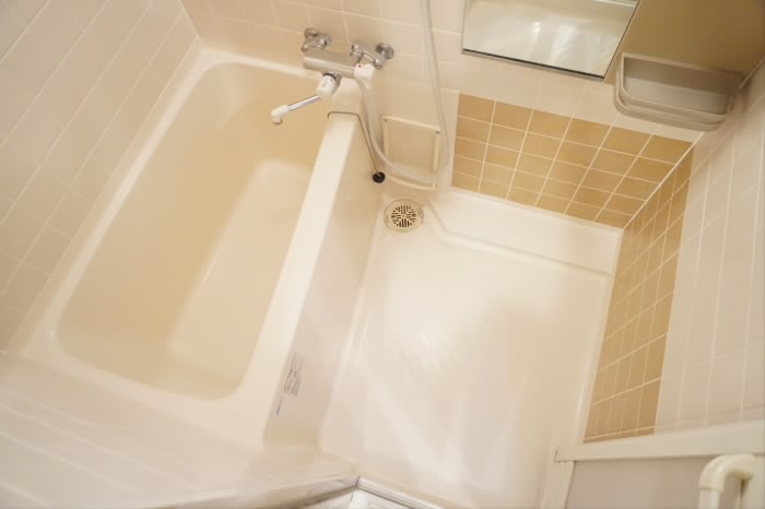 バス・シャワールーム　別部屋の参考写真です