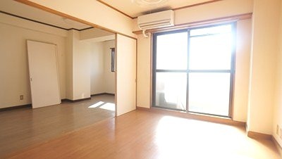 居室・リビング　※掲載写真は、同タイプの別部屋写真です。